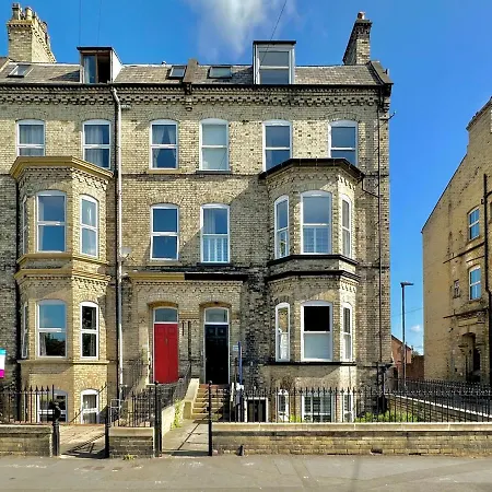 One Moorgate View * יורק